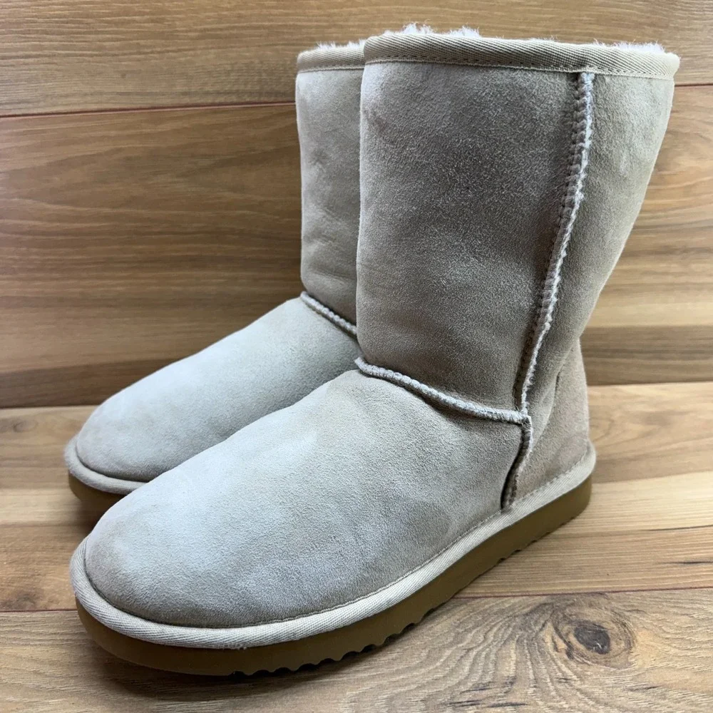 UGG Classic Short Boots Womens 7 Suede Beige Cream Shearling Sherpa Lined